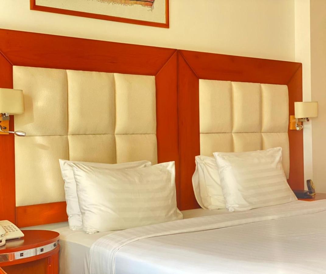 The Palace Hotel - فندق القصر Μουσκάτ Εξωτερικό φωτογραφία